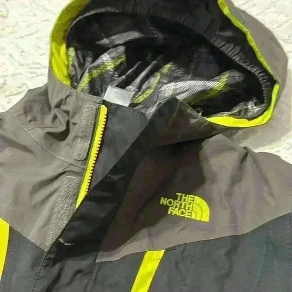 The North Face HyVent Black Boys Jacket Size Large 14/16 - Picture 5 of 12